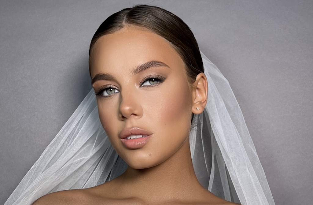 Тренды свадебного макияжа и причесок 2024 Wedding Magazine